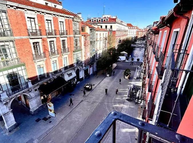 Apartamento Espacios Blanco Plaza Mayor - Con Vistas. Valladolid