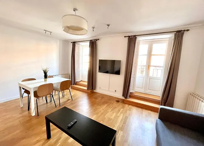 Apartamento Espacios Blanco Plaza Mayor - Con Vistas. *